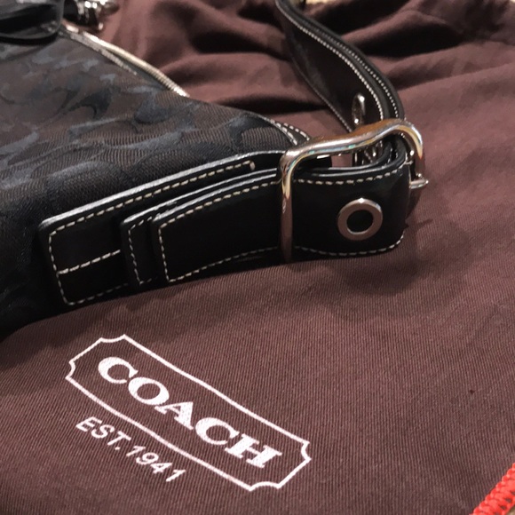 Coach Black Leather Shoulder Bag - Picture 6 of 8